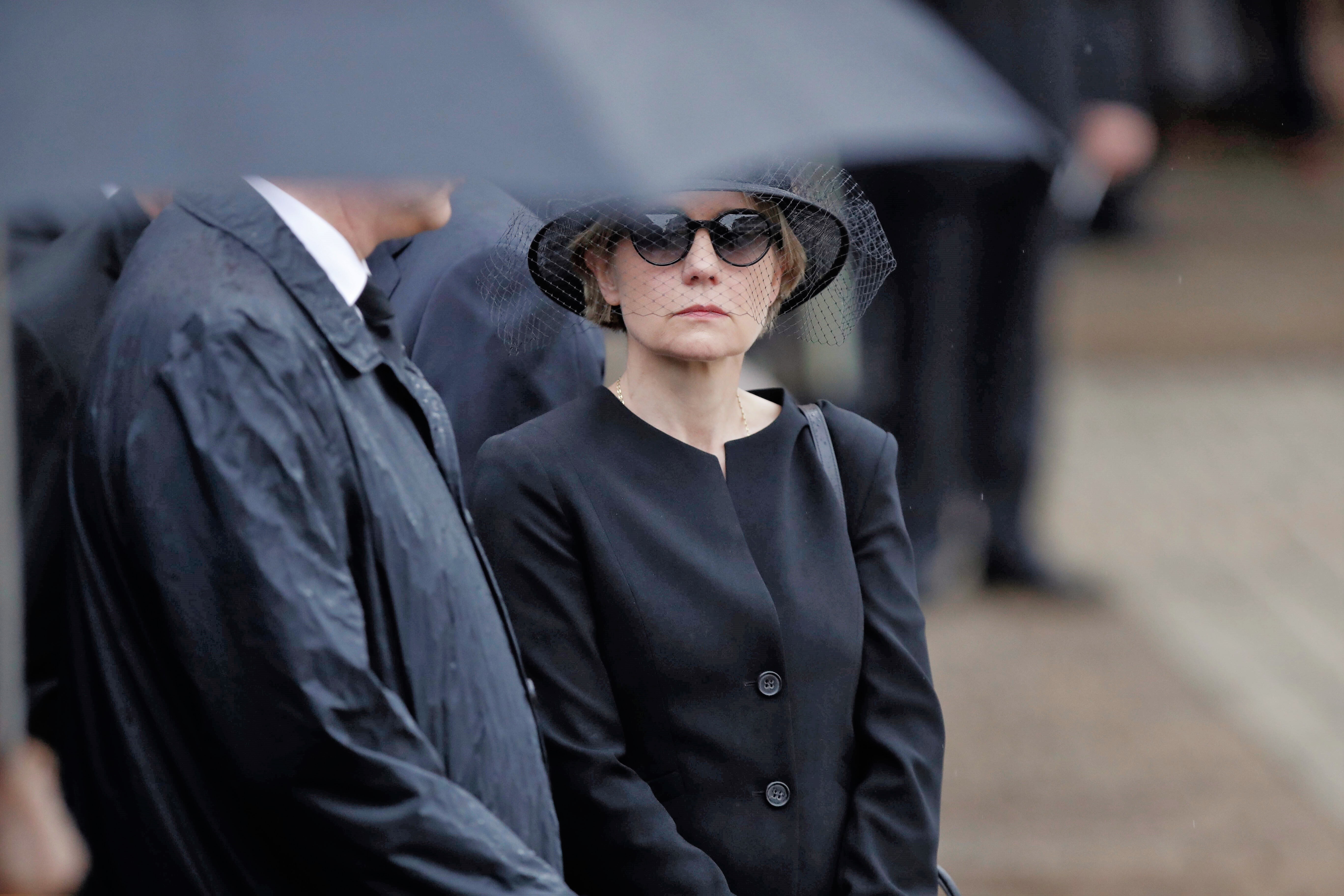 Witwe von Helmut Kohl spurlos verschwunden!