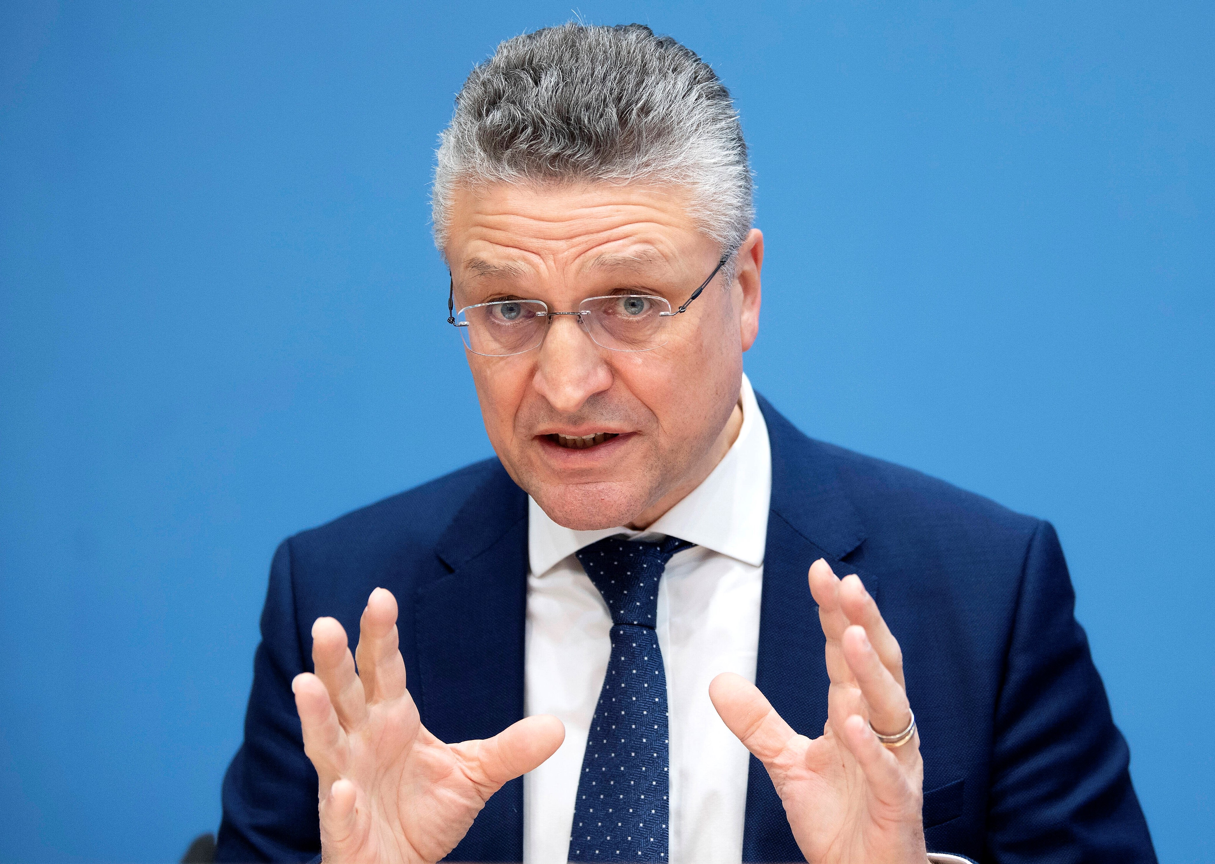 Corona-Zahlen steigen wieder! RKI warnt - Kehrt die Corona-Pandemie jetzt mit voller Wucht zurück?