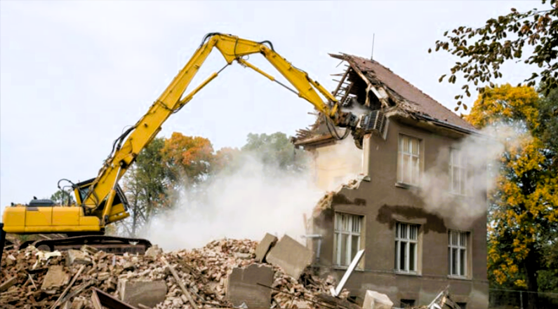 Schreck nach dem Urlaub - ihr Haus wurde abgerissen! Unternehmen hatte sich in der Adresse geirrt