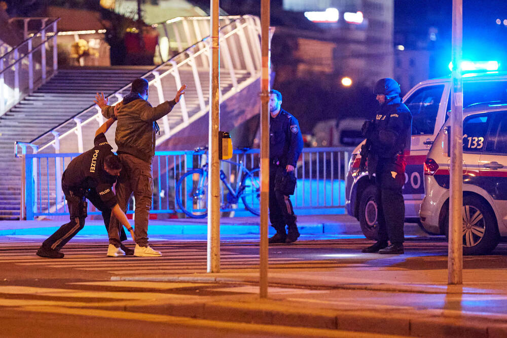 Ein neuer Ripper! 3 Prostituierte lagen tot im Bordell - Polizei nimmt vermeintlichen Täter fest