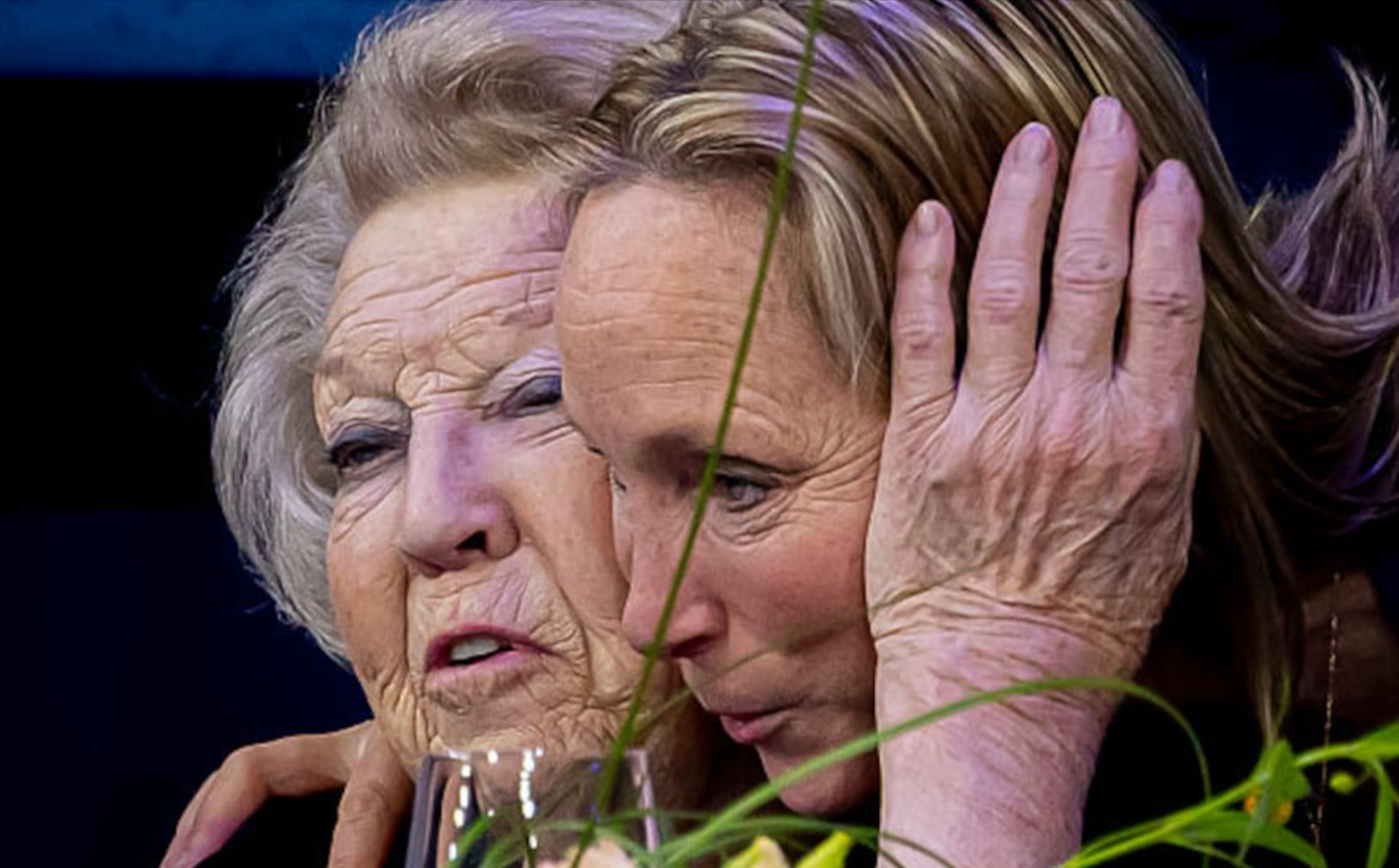 Seltenes Bild: Beatrix ausgelassen beim Jumping – Wein, Umarmungen & royales Vergnügen