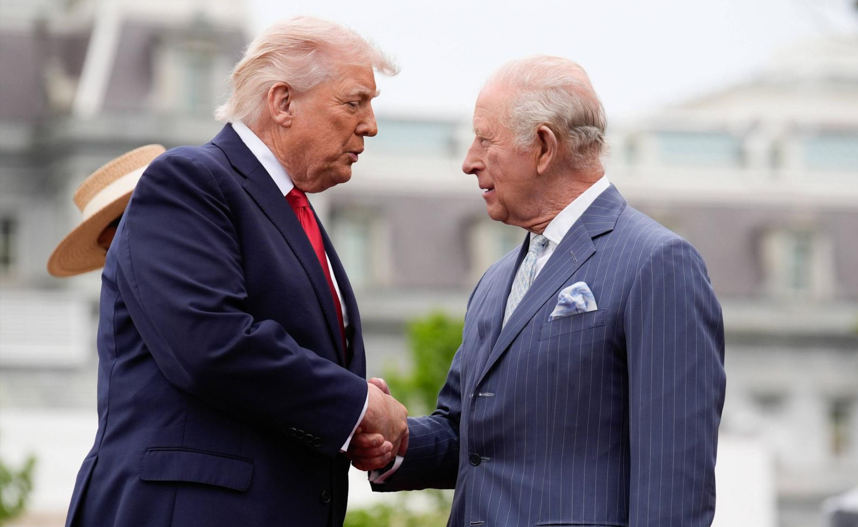 Trump Claims Distant Kinship with King Charles — Now He’s Eyeing Buckingham Palace!
